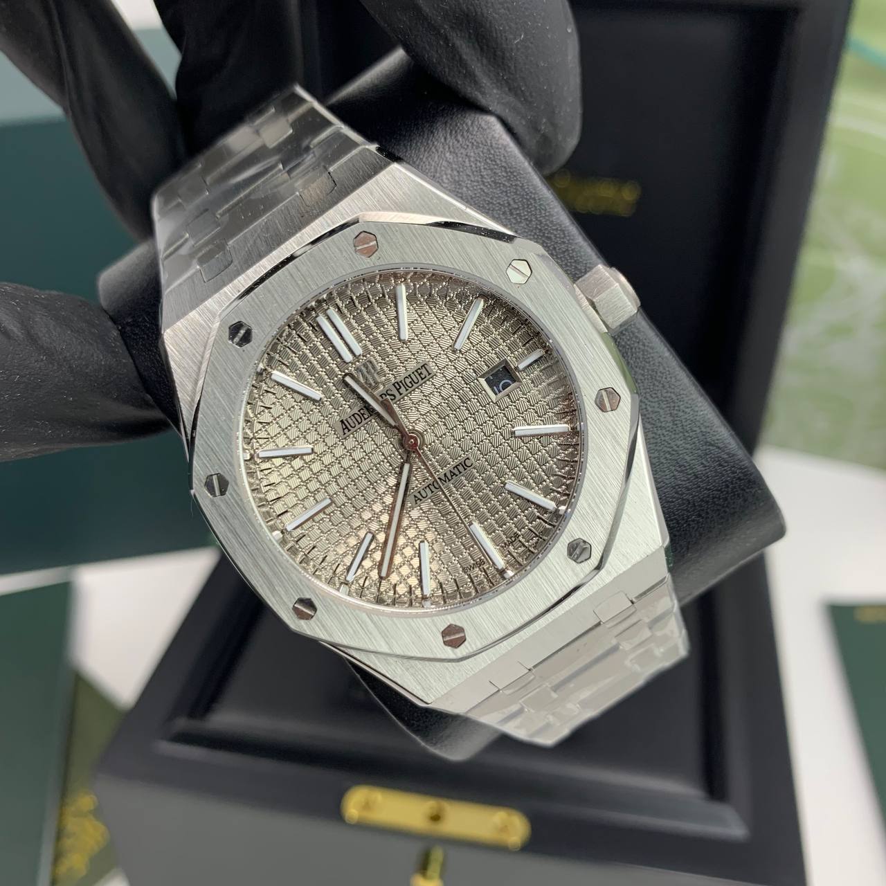 Audemars Piguet Royal Oak Silver Dial Mens Watch Best Sale UK Reps