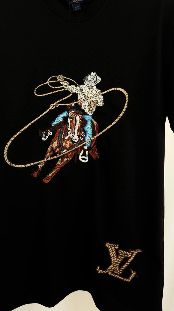 Louis Vuitton Graphic T-Shirts in 2 Colors UK Reps AAA Quality