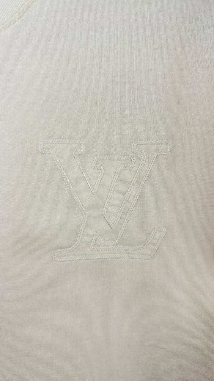 Louis Vuitton LV T-Shirts in 2 Colors Mens UK Reps AAA Quality
