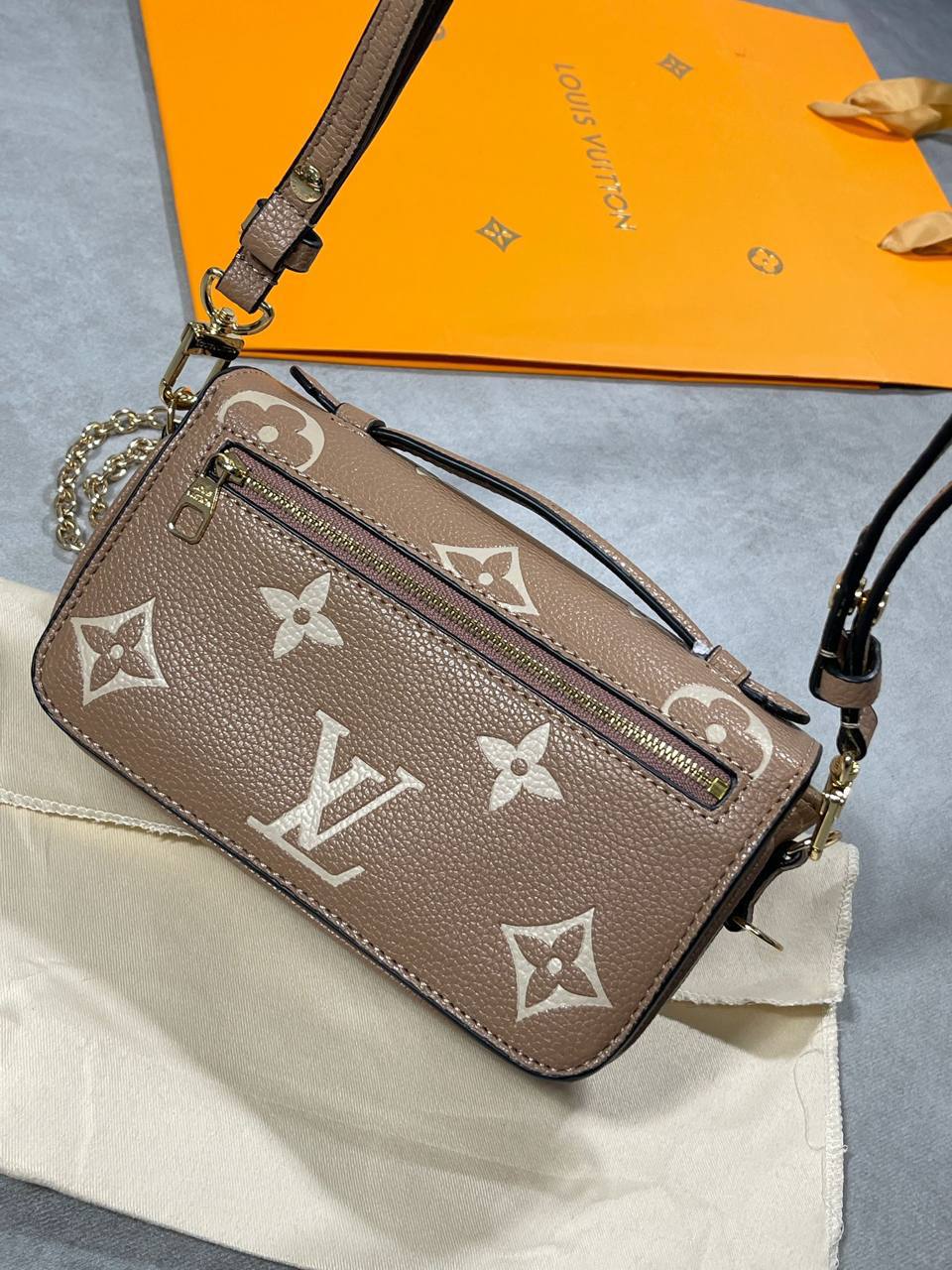 Louis Vuitton Pochette Monogram Bags Womens UK Reps AAA Quality