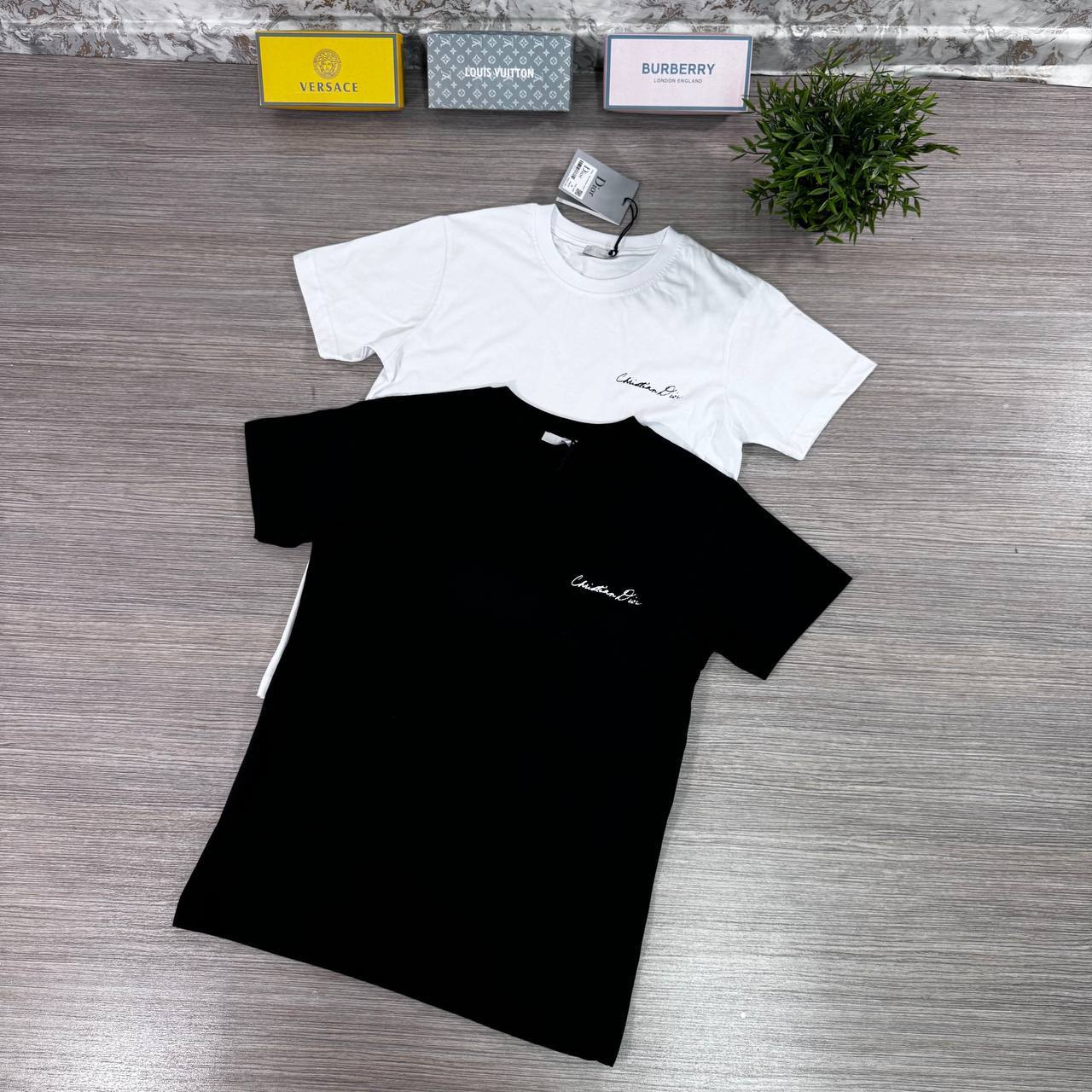 Christian Dior Lily of the Valley Replica T-Shirt Mens Relaxed Fit Best Sale UK Reps