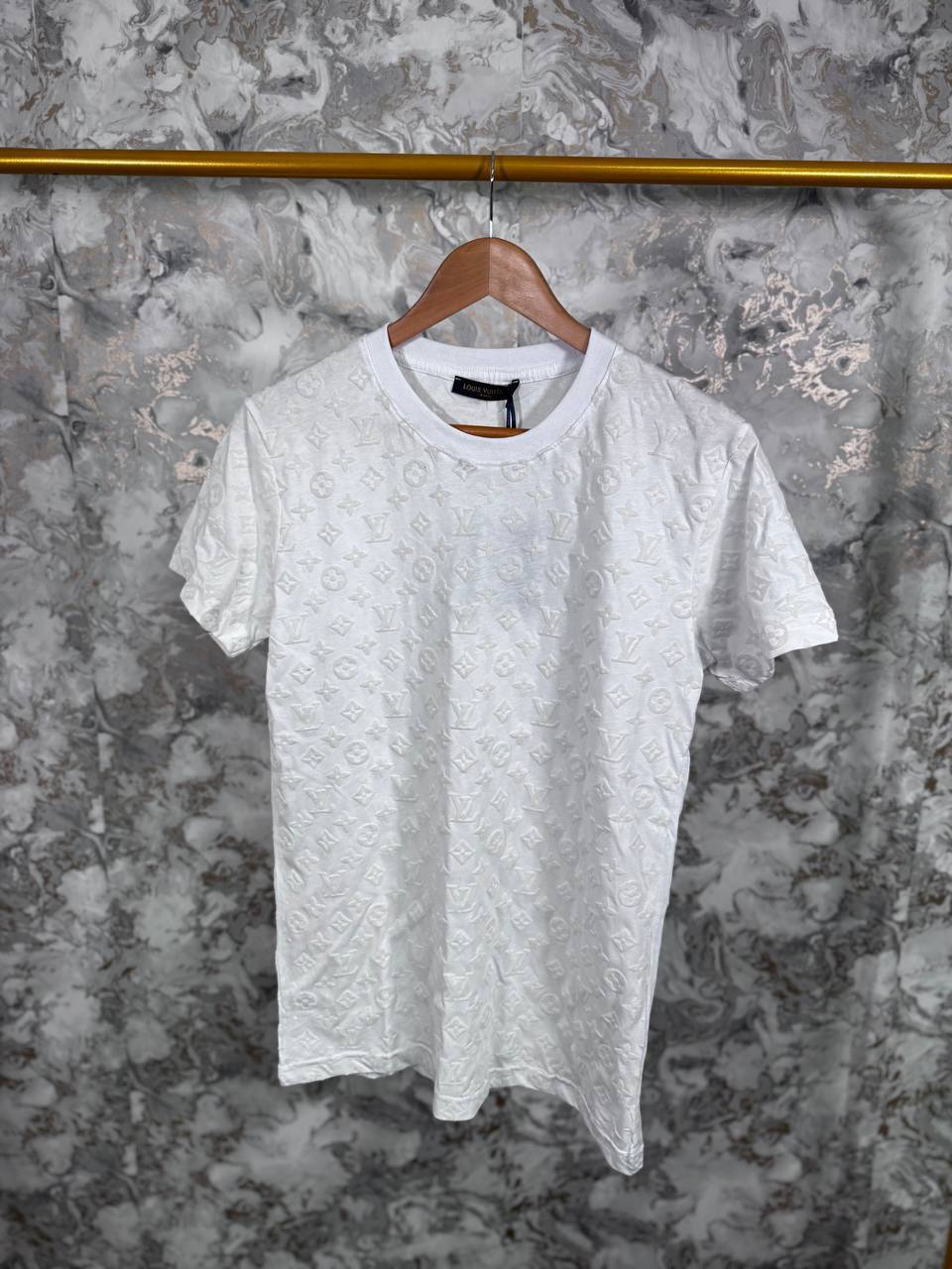 Louis Vuitton Monogram Fil Coupe T-Shirts Mens in White Color UK Reps AAA Quality