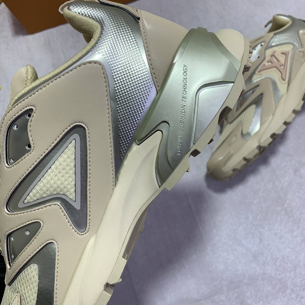 Louis Vuitton Runner Tactic Trainer Sneakers in Beige Mens UK Reps AAA Quality