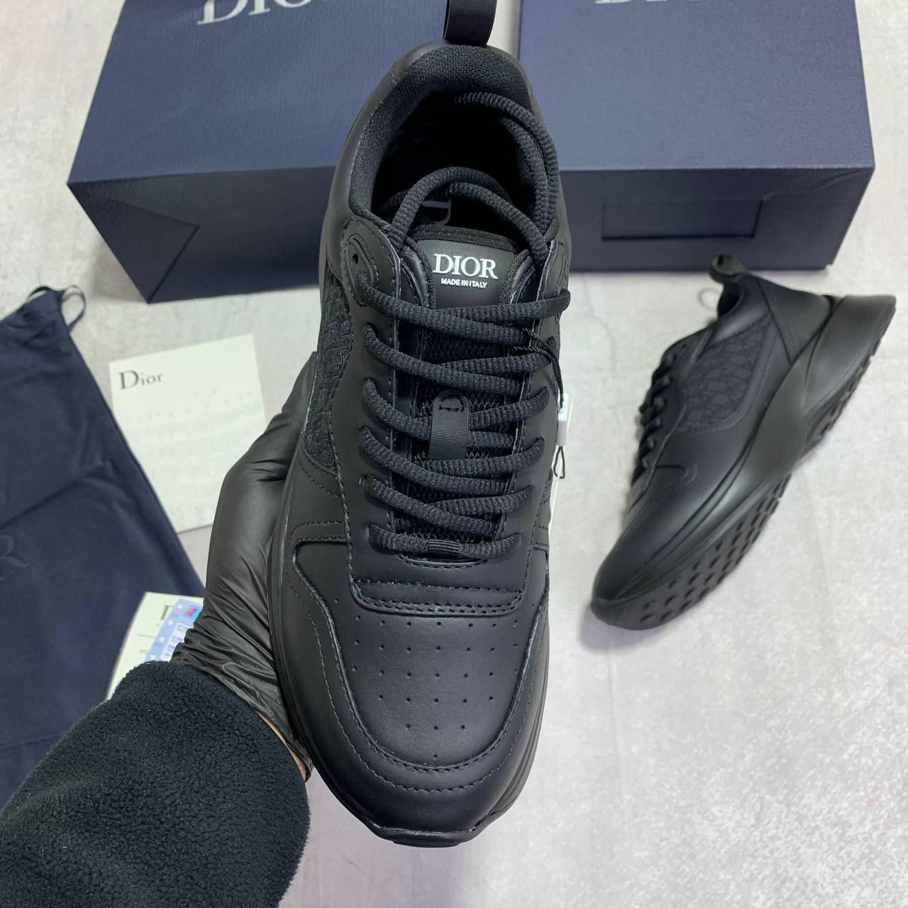 Christian Dior B25 Runner Black Mens Sneakers Best Sale UK Reps AAA Quality