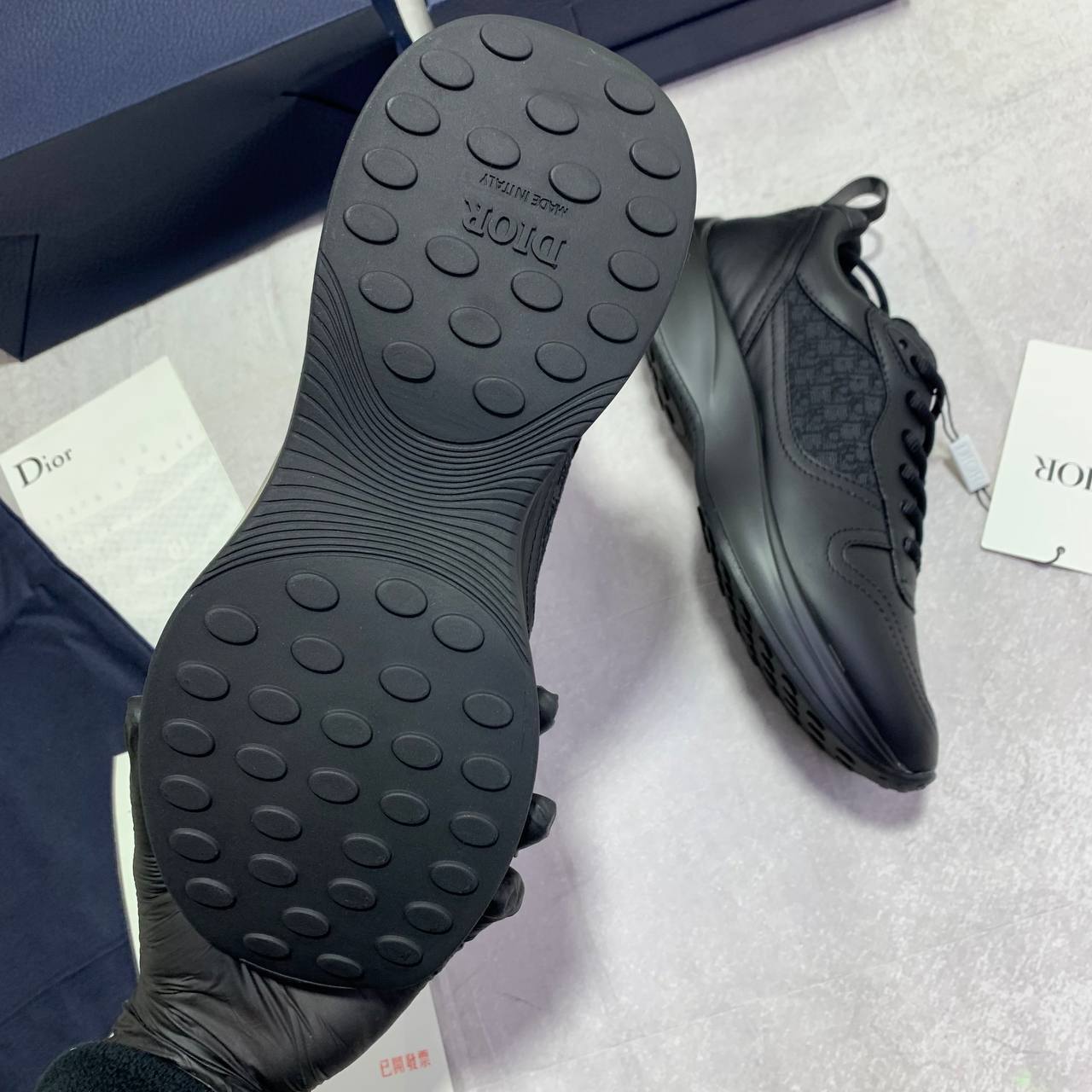 Christian Dior B25 Runner Black Mens Sneakers Best Sale UK Reps AAA Quality