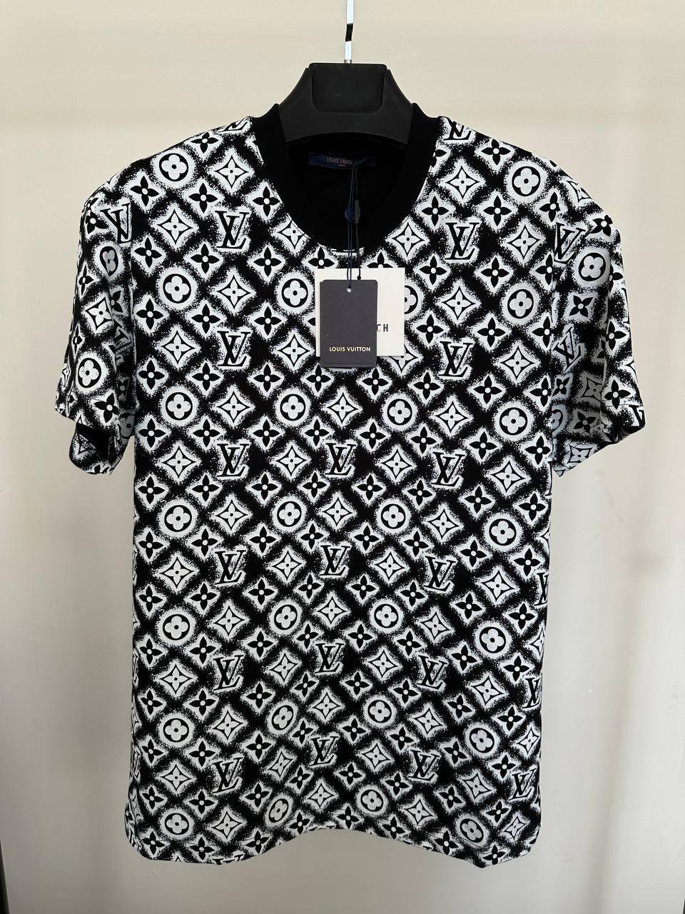 Louis Vuitton Monogram T-Shirts Mens in Multiple Color UK Reps AAA Quality