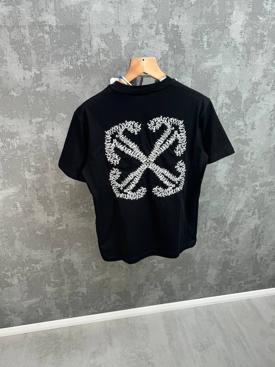 Off-White Black Tattoo Arrow T-Shirts Mens in Multiple Colors Short Sleeves UK Reps AAA Quality