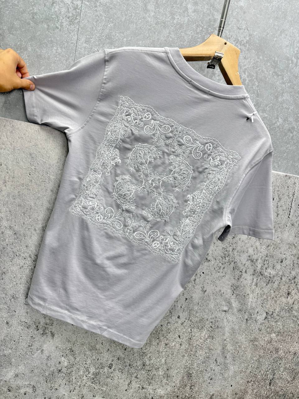 Off-White Bandanna Arrow Skate T-Shirts Mens in Multiple Colors Short Sleeves UK Reps AAA Quality