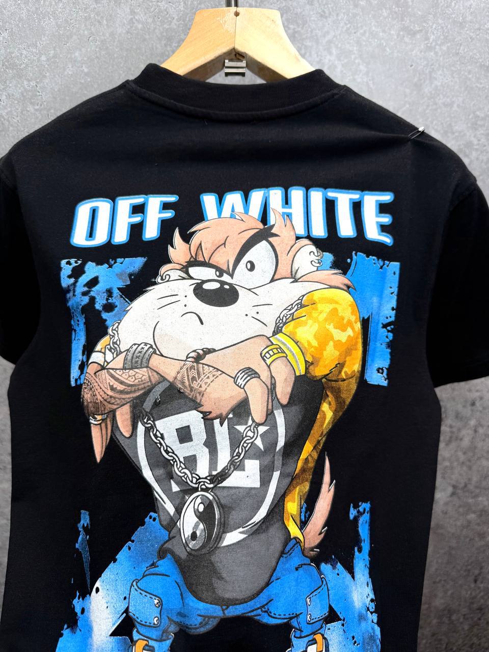 Off-White Looney Tunes T-Shirts Mens in 2 Colors Short Sleeves UK Reps AAA Quality