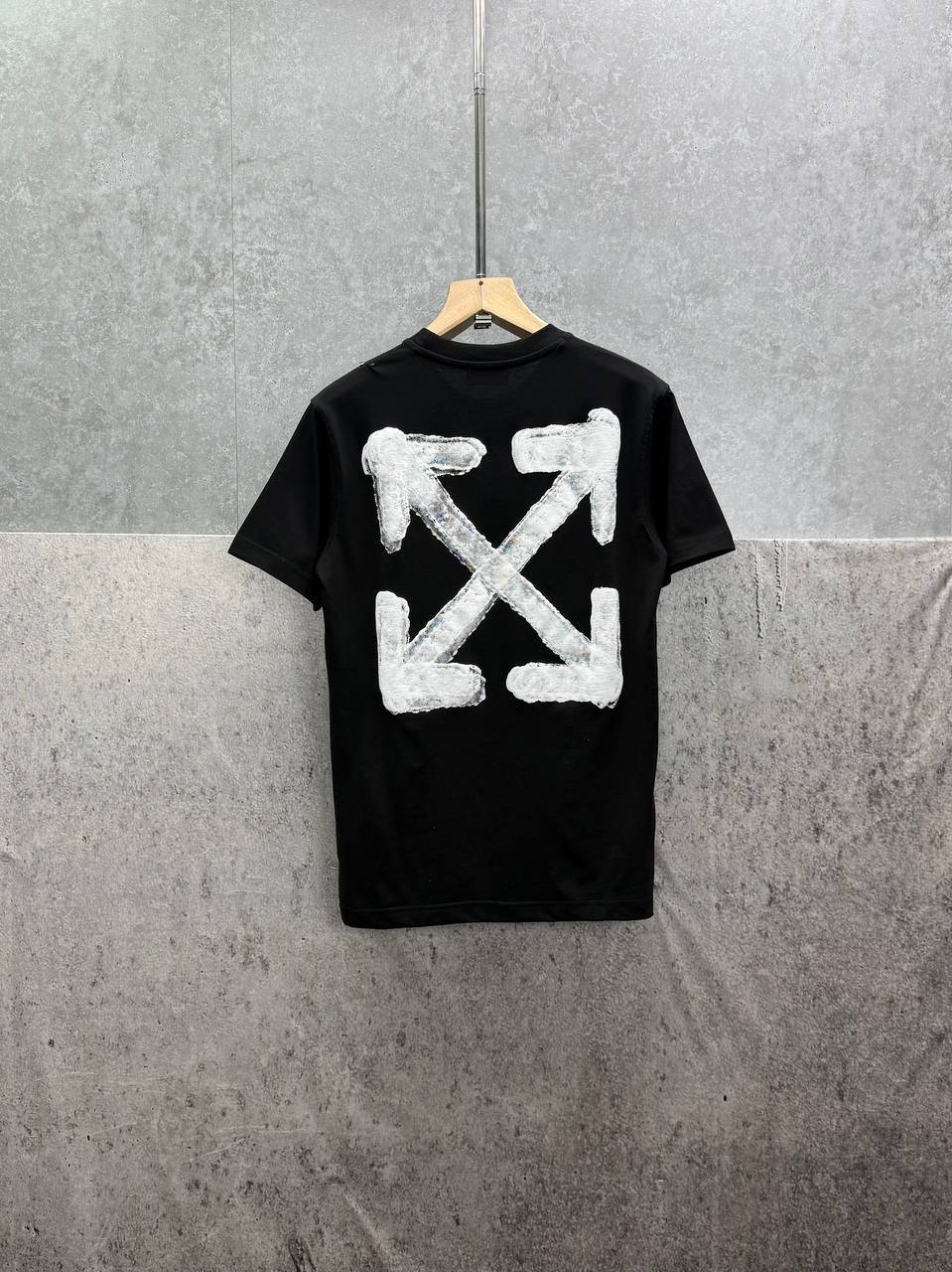 Off-White Spray Arrow T-Shirts Mens in 2 Colors Short Sleeves UK Reps AAA Quality