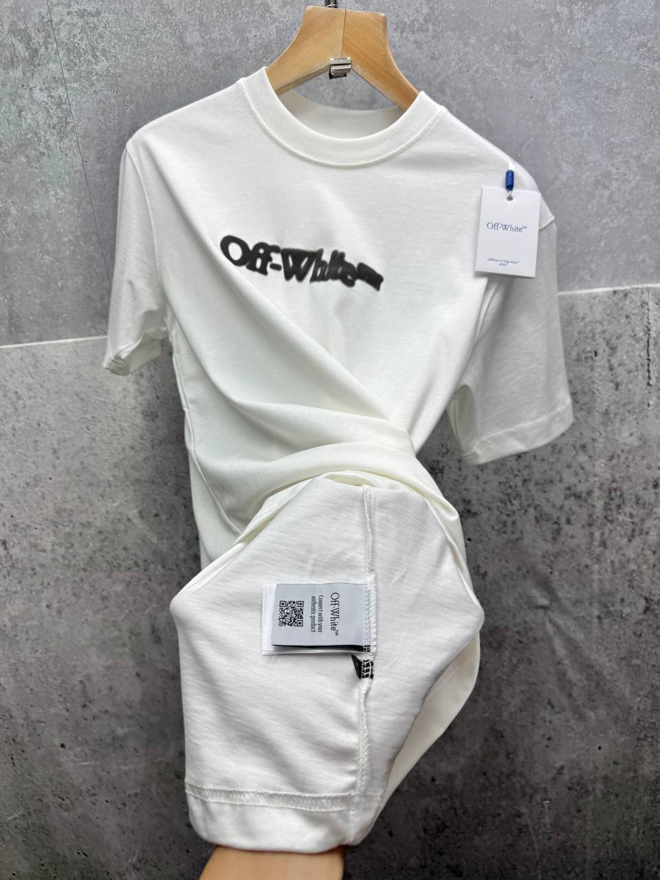 Off-White Spray Arrow T-Shirts Mens in 2 Colors Short Sleeves UK Reps AAA Quality