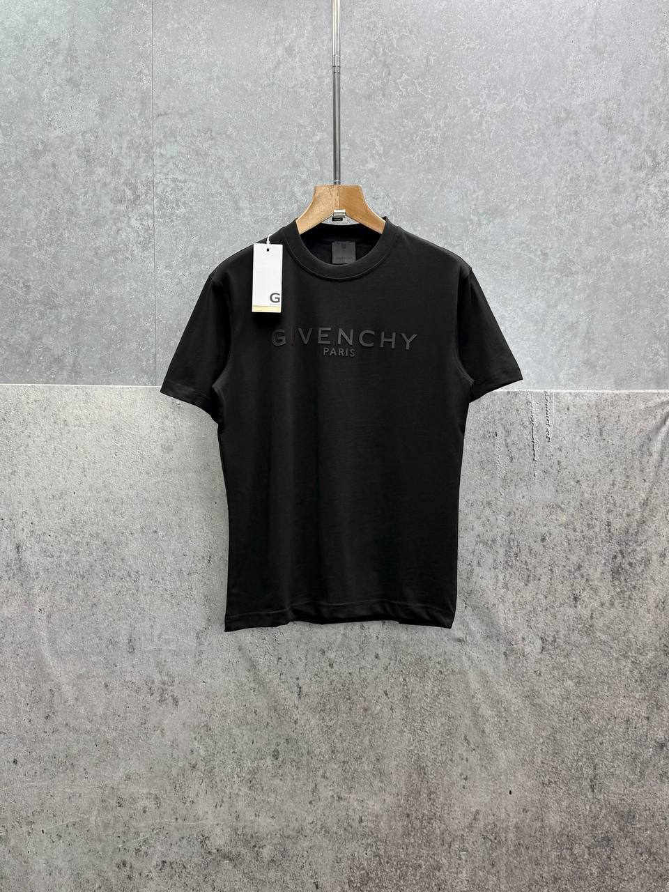 Givenchy Embellished Logo Short Sleeve Mens T-Shirts in 2 Colors UK Reps AAA Quality