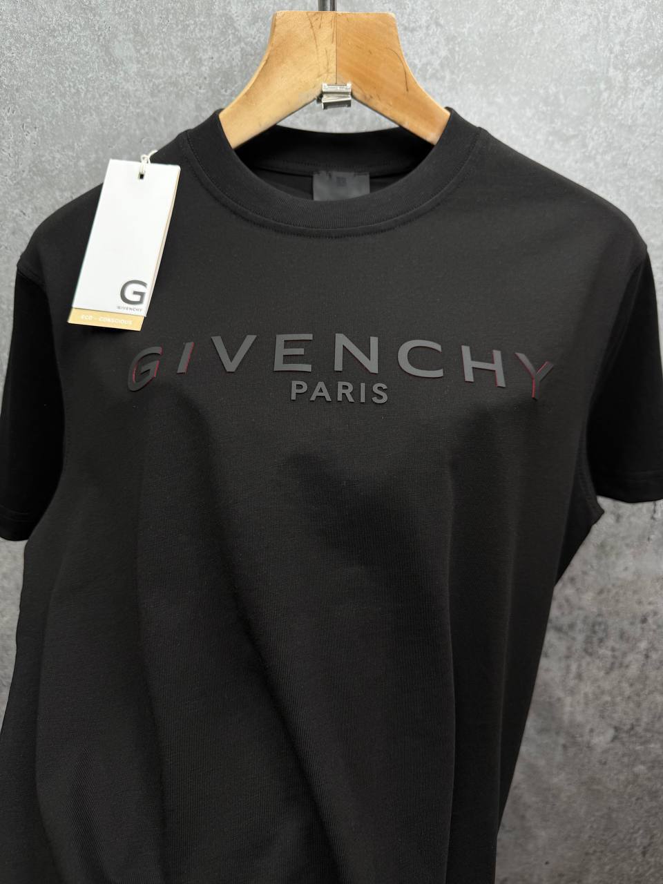 Givenchy Embellished Logo Short Sleeve Mens T-Shirts in 2 Colors UK Reps AAA Quality