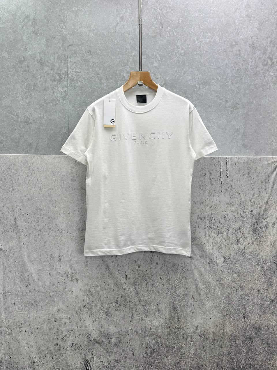 Givenchy Embellished Logo Short Sleeve Mens T-Shirts in 2 Colors UK Reps AAA Quality
