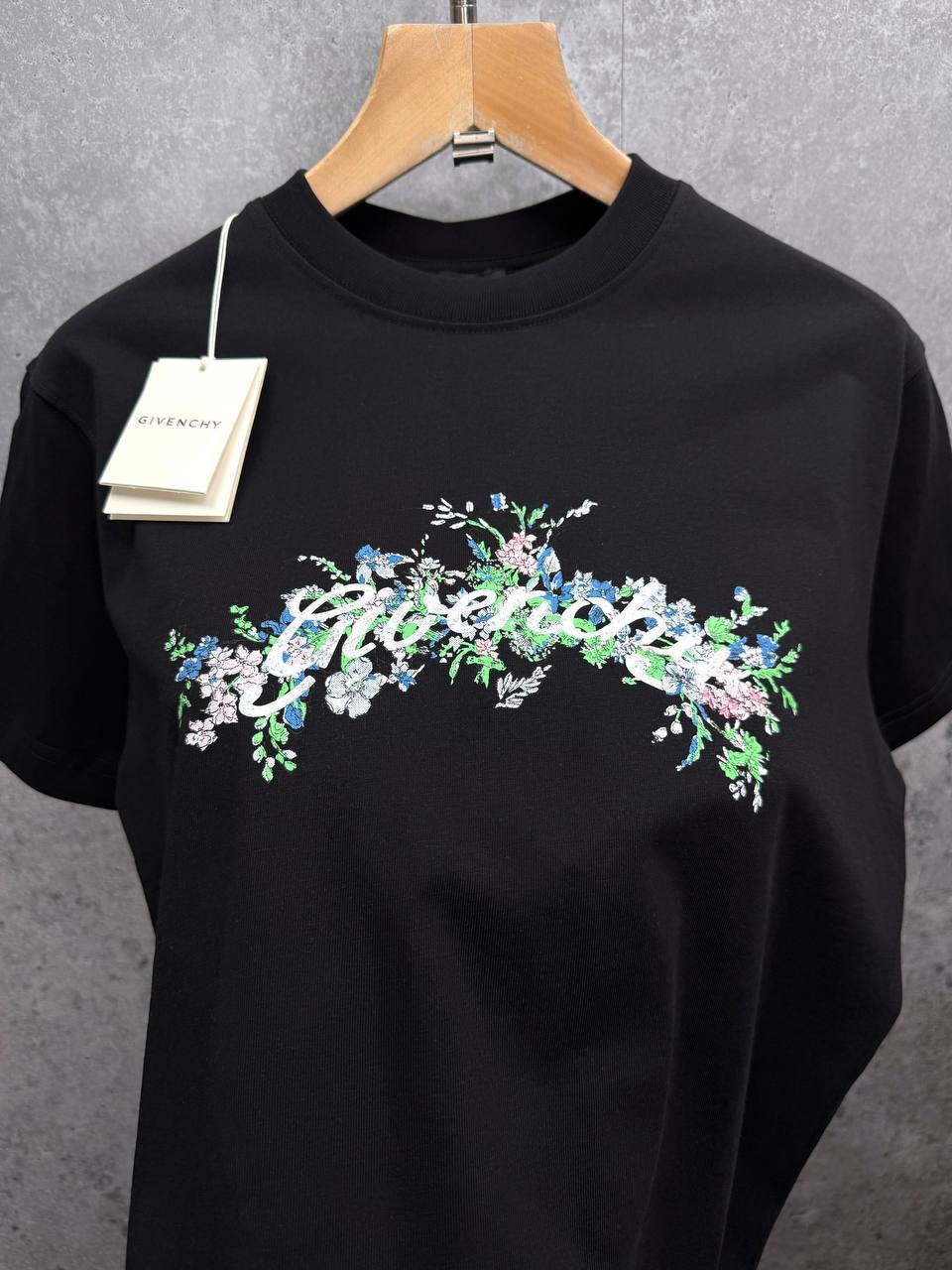 Givenchy Floral Short Sleeve Mens T-Shirts in 2 Colors UK Reps AAA Quality