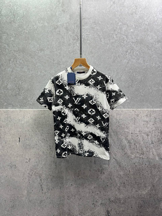 Louis Vuitton Monogram Bandana T-Shirts Mens in 2 Colors UK Reps AAA Quality