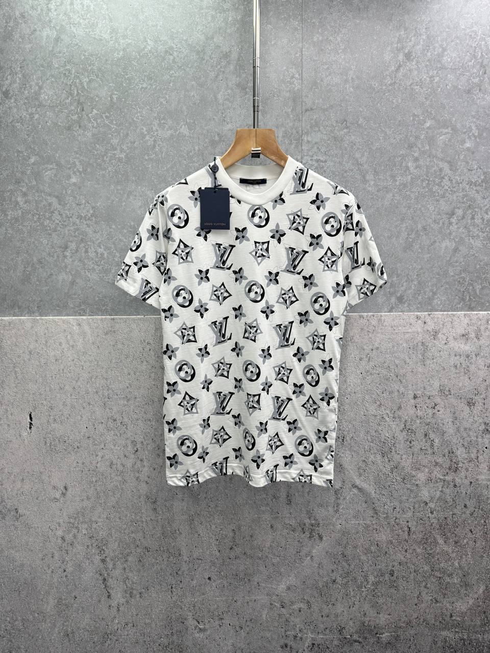 Louis Vuitton Monogram Presbyopic Full Print T-Shirts Mens in 2 Colors UK Reps AAA Quality