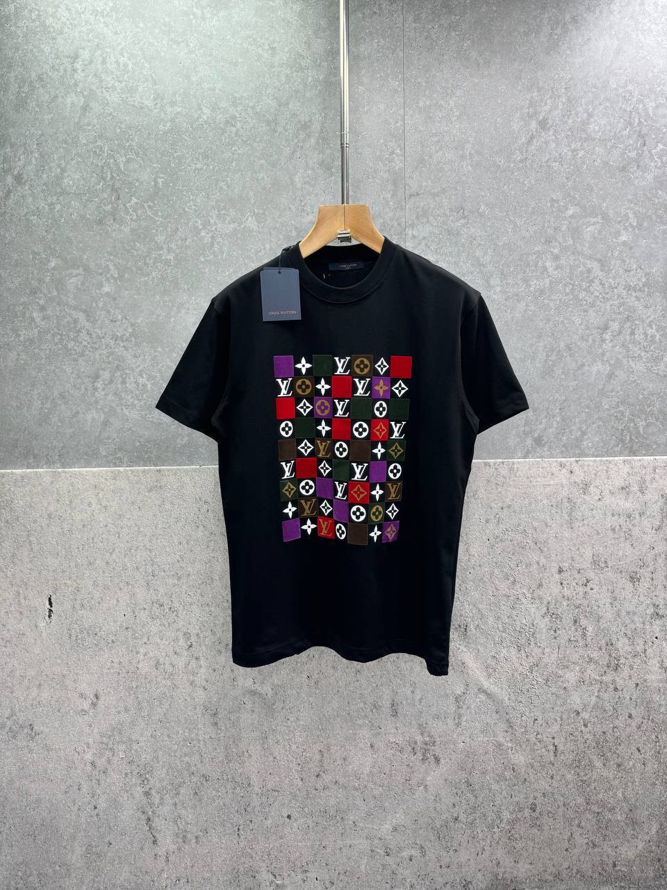 Louis Vuitton Cosmic Monogram T-Shirts Mens in 2 Colors UK Reps AAA Quality