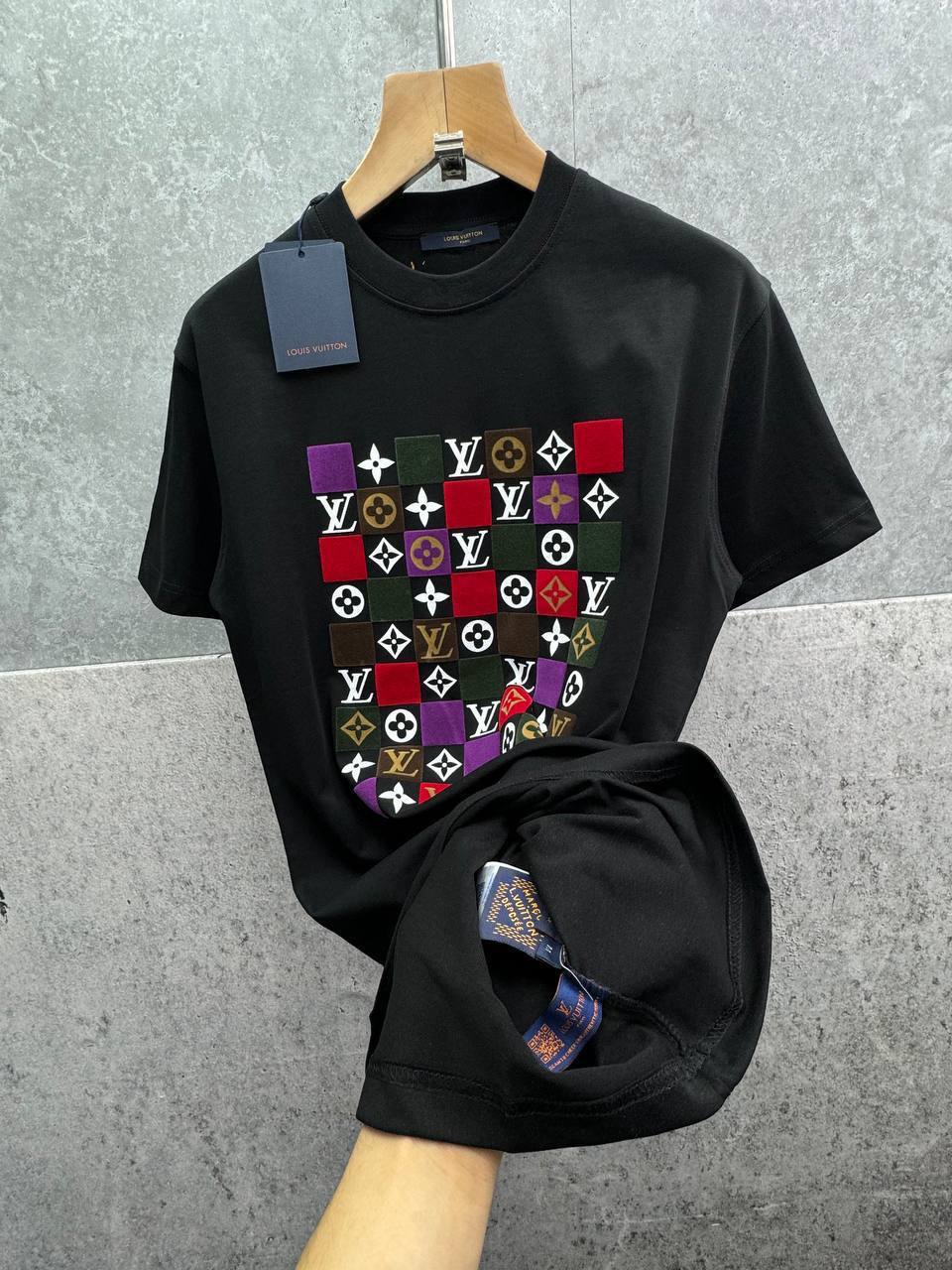 Louis Vuitton Cosmic Monogram T-Shirts Mens in 2 Colors UK Reps AAA Quality