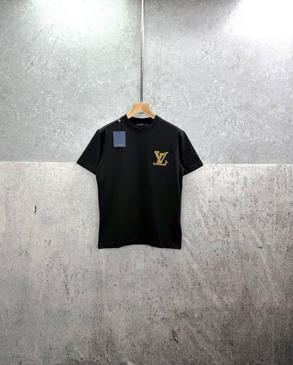 Louis Vuitton Embroidered Signature Crewneck T-Shirts Mens in 2 Colors UK Reps AAA Quality