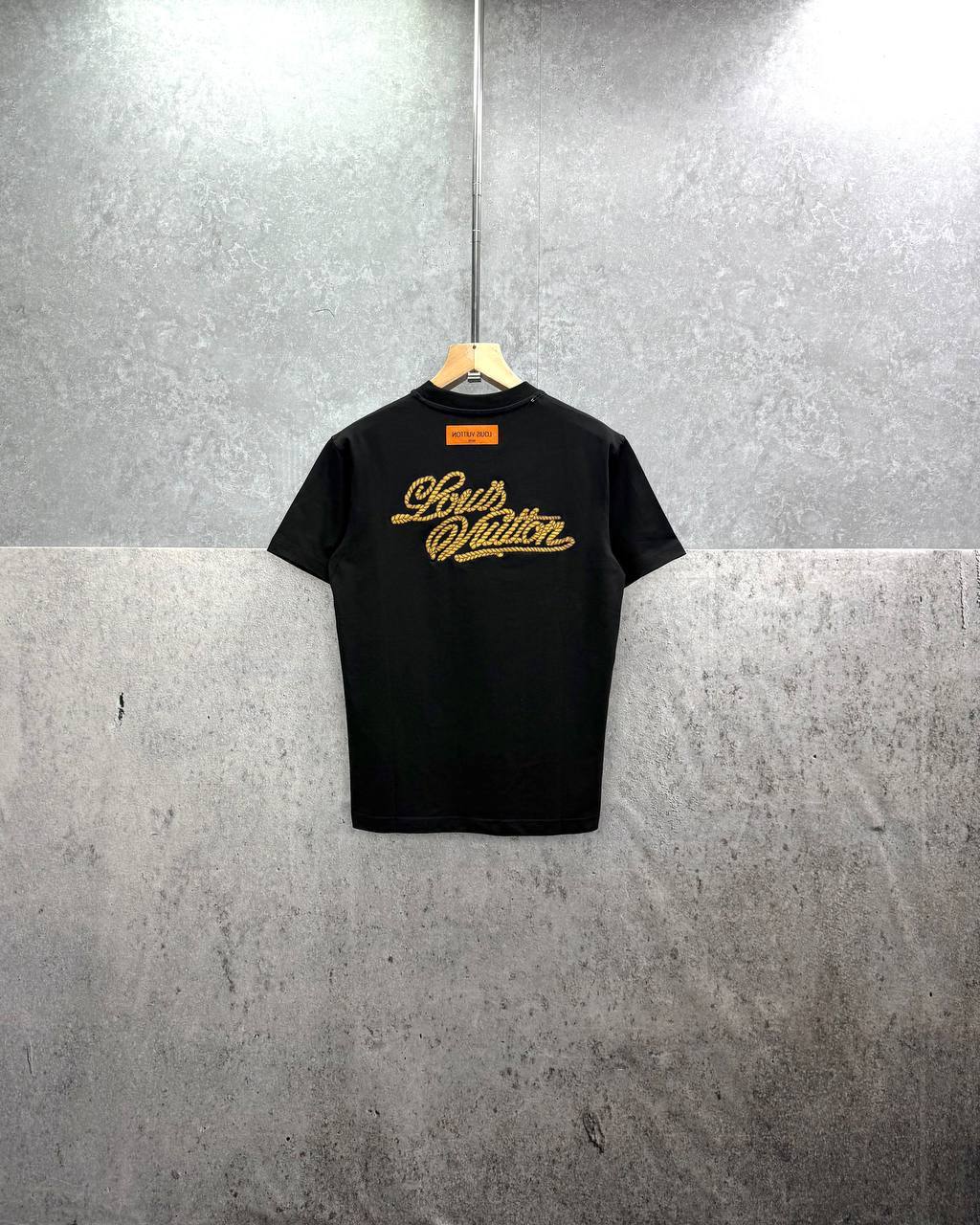 Louis Vuitton Embroidered Signature Crewneck T-Shirts Mens in 2 Colors UK Reps AAA Quality
