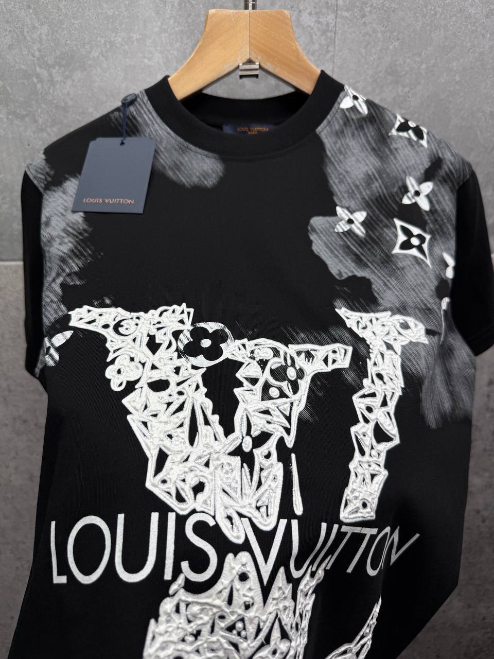Louis Vuitton LV Inspired Logo T-Shirts Mens in 2 Colors UK Reps AAA Quality