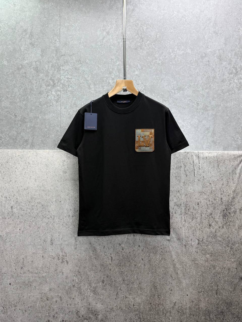Louis Vuitton Monogram Pocket T-Shirts Mens in 2 Colors UK Reps AAA Quality