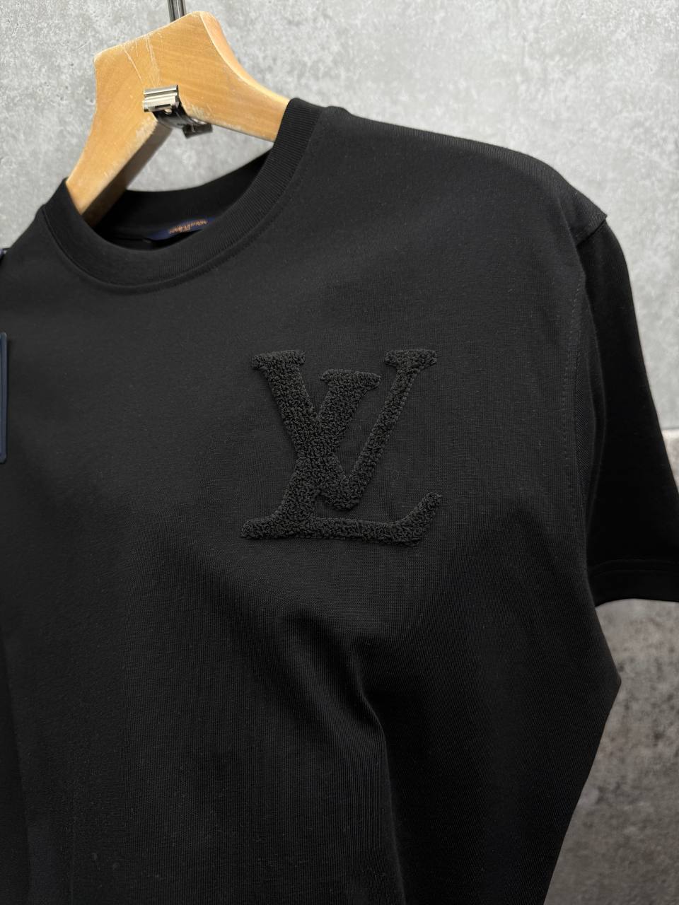 Louis Vuitton Monogram Embossed T-Shirts Mens in 2 Colors UK Reps AAA Quality