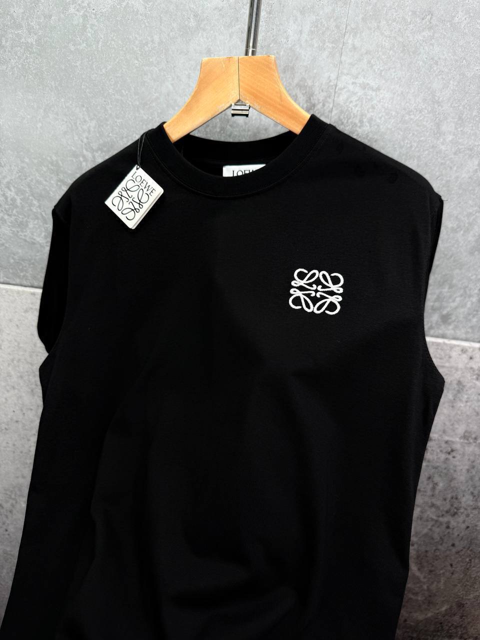 Loewe Anagram Logo Embroidered T-Shirts Mens in 2 Colors UK Reps AAA Quality