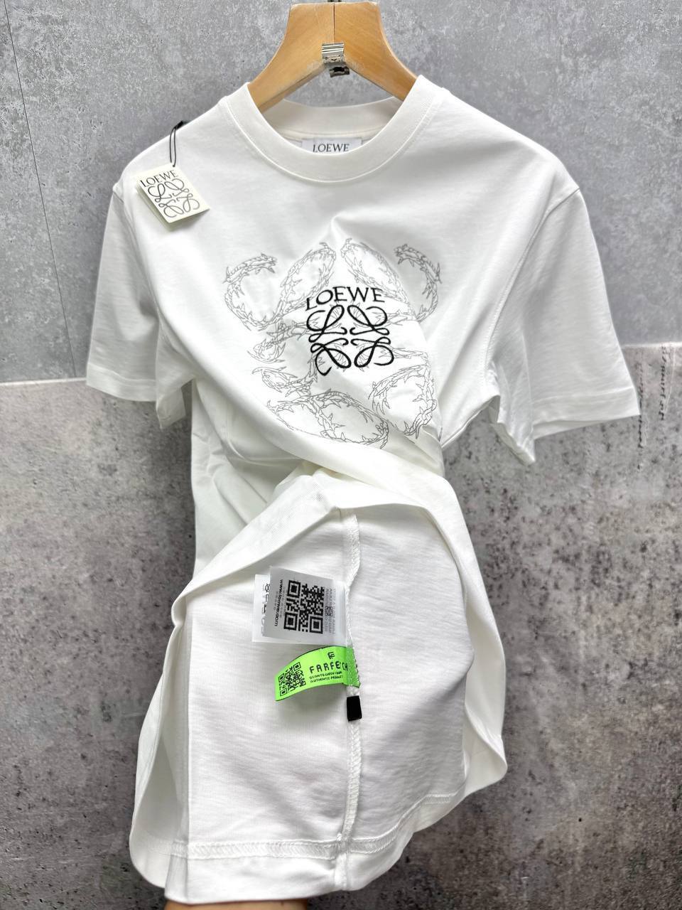 Loewe Brand-Embroidered T-Shirts Mens in 2 Colors UK Reps AAA Quality