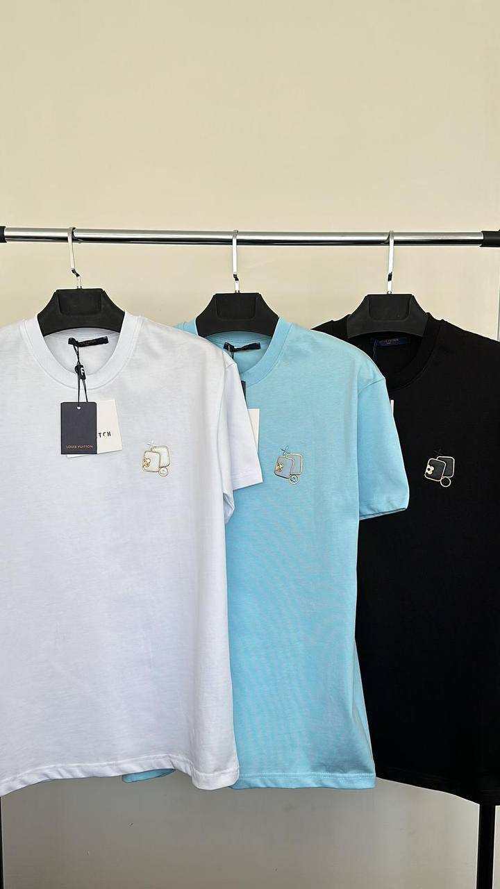 Louis Vuitton Short-Sleeved Crewneck With Signature T-Shirts Mens in Multiple Colors UK Reps AAA Quality