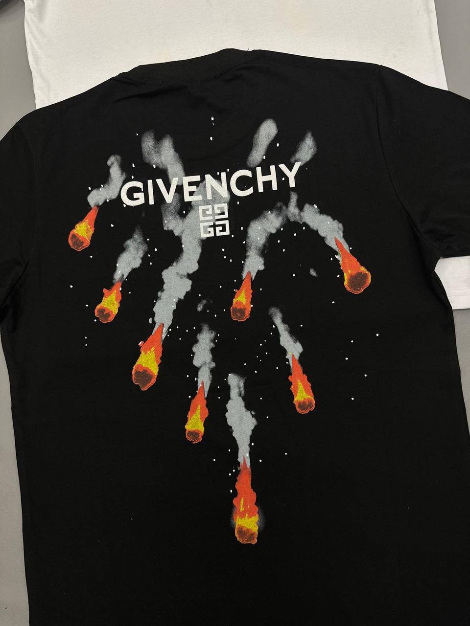 Givenchy Signature Flames Logo T-shirt Mens in 2 Colors Best Sale UK Reps AAA Quality