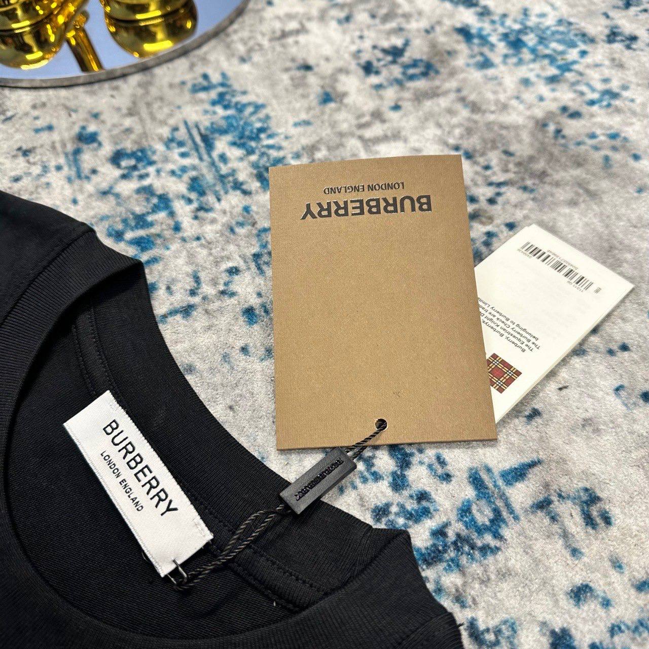 Burberry Equestrian Logo Mens T-Shirt in 2 Colors Best Sale UK Reps AAA Quality