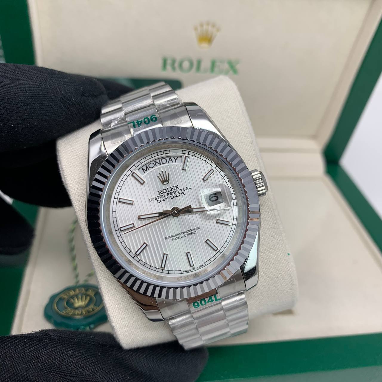 Rolex Day-Date White Dial Fluted Bezel Watch with Silver Bracelet Mens Watches Best Sale UK Reps AAA Quality