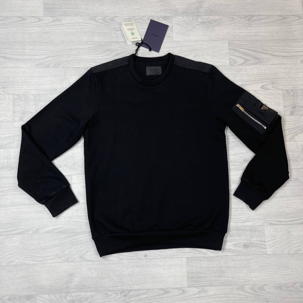 Prada International Grip Crew Neck Arm Pocket Jumpers Mens in 2 Colors UK Reps AAA Quality
