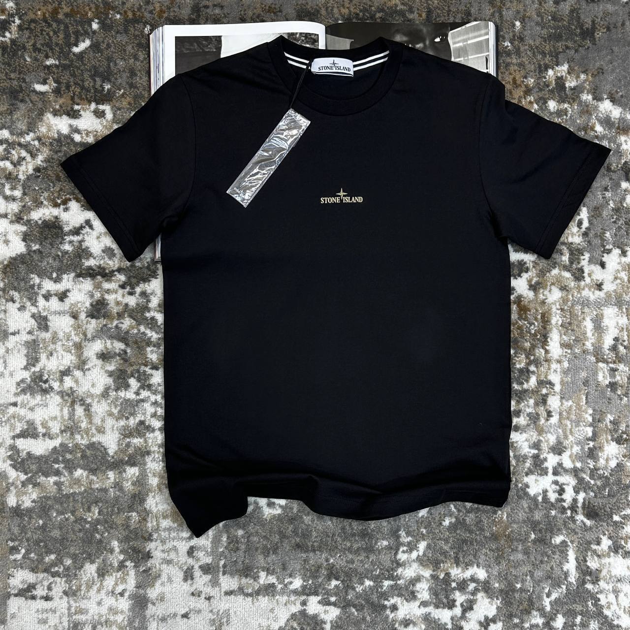 Stone Island Men's Reflective One Badge Print T-Shirt in Multiple Colors UK Reps AAA Quality