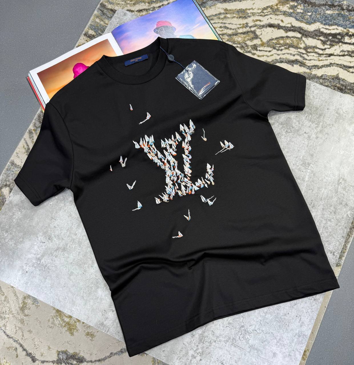 Louis Vuitton LV Early Autumn Series Motif T-Shirts Mens in Multiple UK Reps AAA Quality