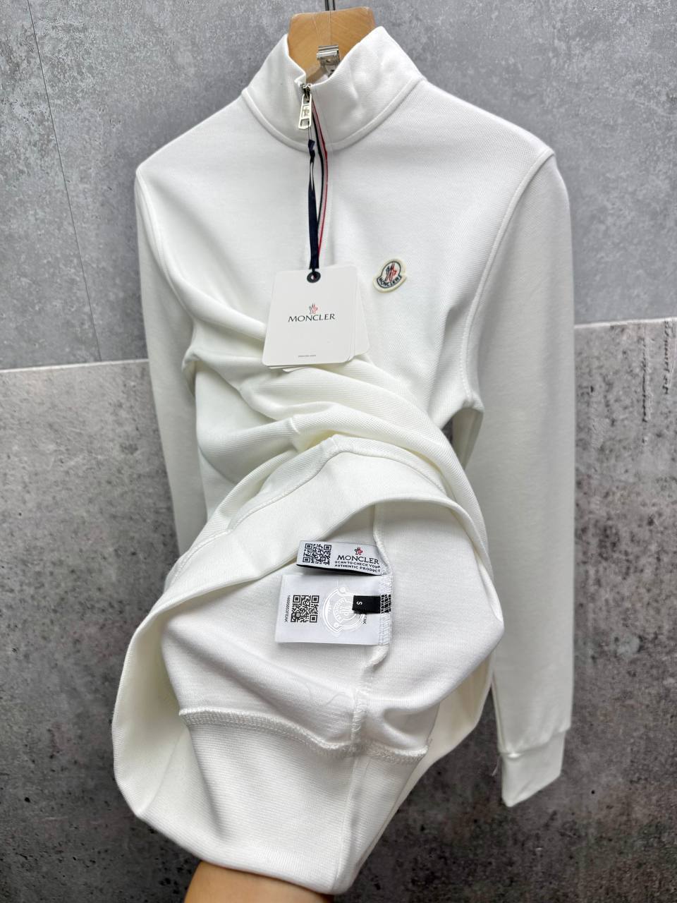 Moncler Badge Logo Quarter Zip Jumpers in Multiple Colors Mens UK Reps AAA Quality