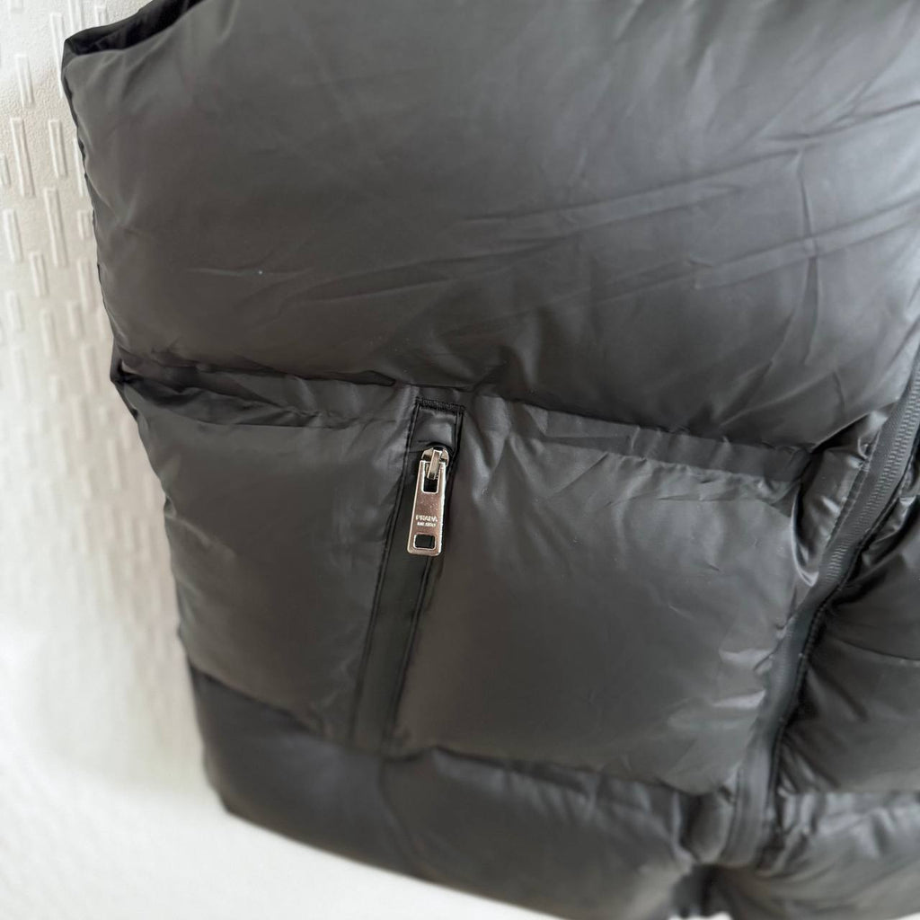 Prada Re-Nylon Padded Mens Gilets in Black Color Best Sale UK Reps AAA Quality