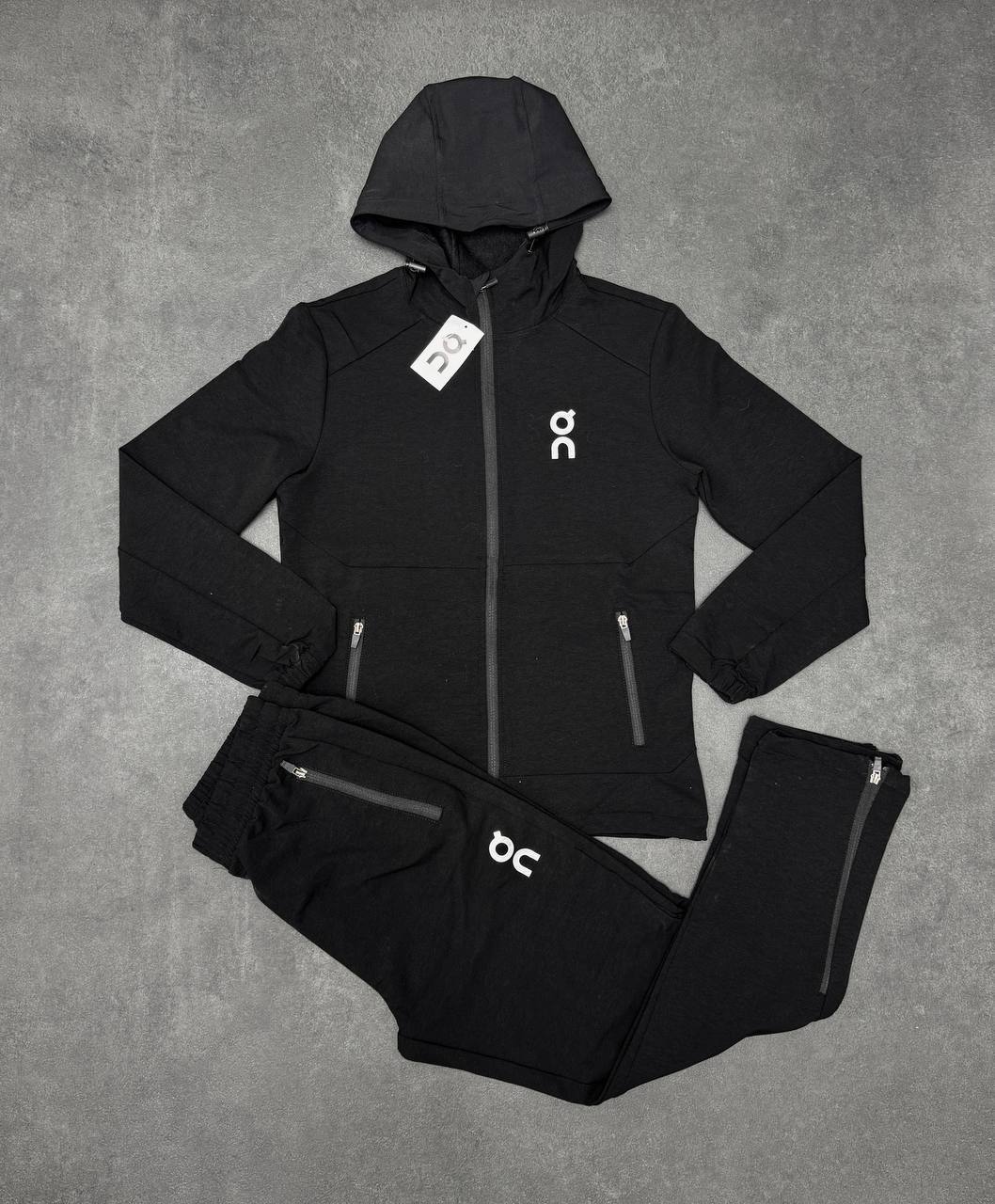 On Cloud Cargo Tracksuit Premium Quality Mens in Multiple Colors Best Sale UK Reps AAA Quality