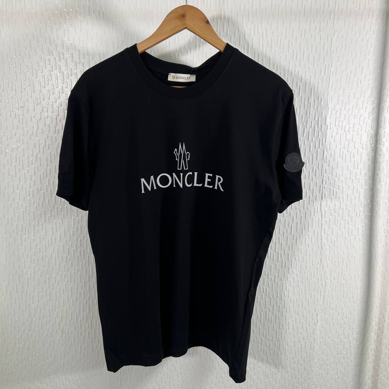 Moncler Reflective Logo Print T-Shirt Mens in 2 Colors Best Sale UK Reps AAA Quality