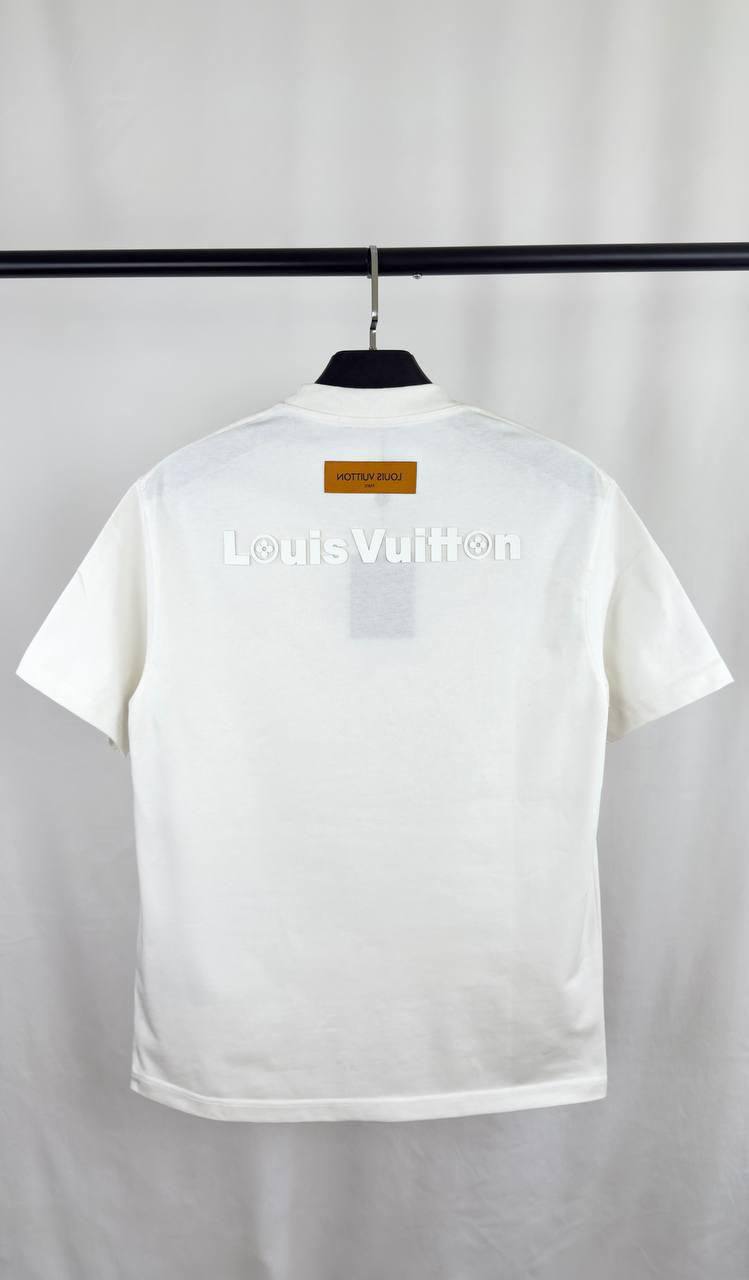 Louis Vuitton Embroidered Signature T-Shirt Mens in 2 Colors UK Reps AAA Quality