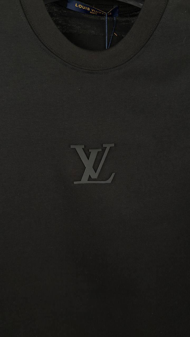 Louis Vuitton Embroidered Signature T-Shirt Mens in 2 Colors UK Reps AAA Quality