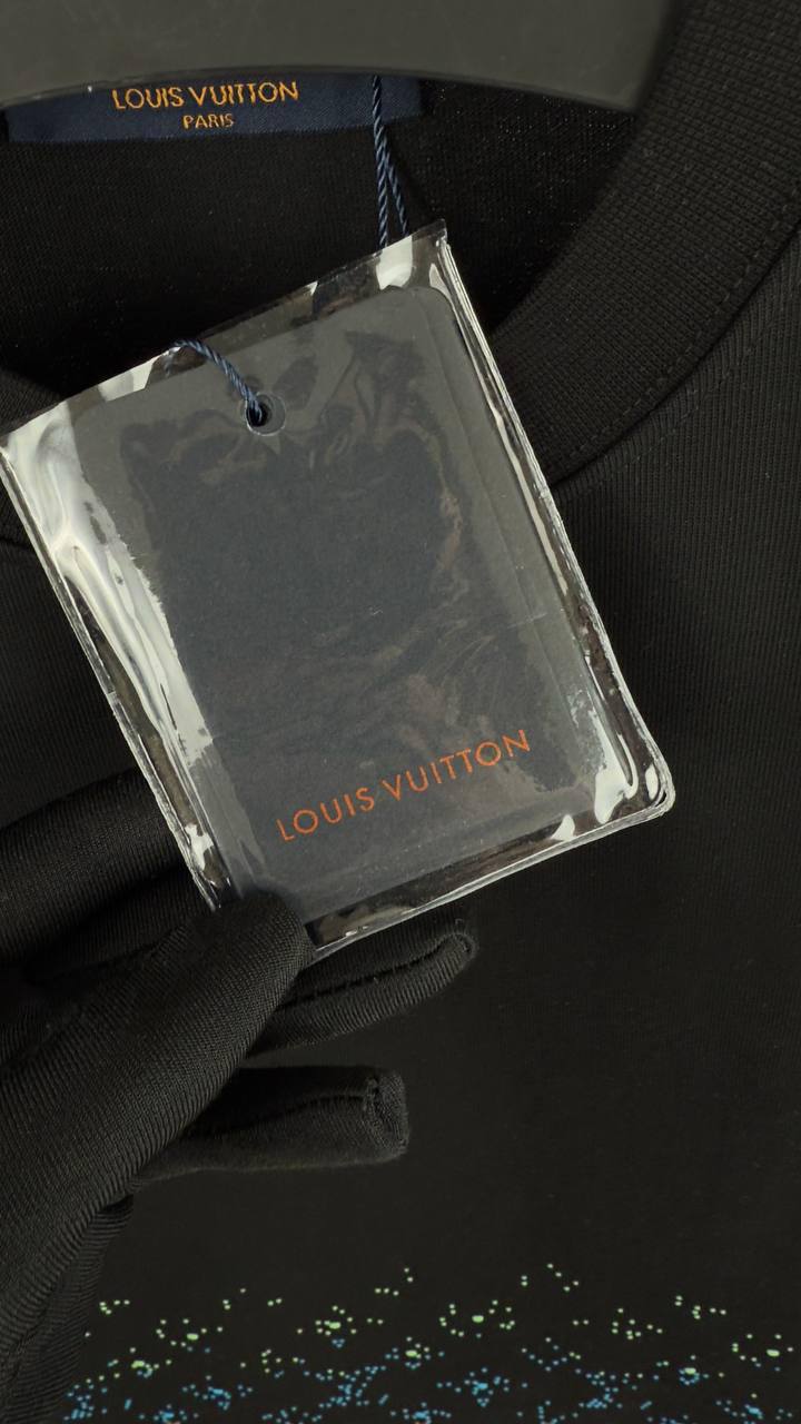 Louis Vuitton Monogram Gradient Embellished Short Sleeve T-Shirt Mens in 2 Colors Best Sale UK Reps AAA Quality