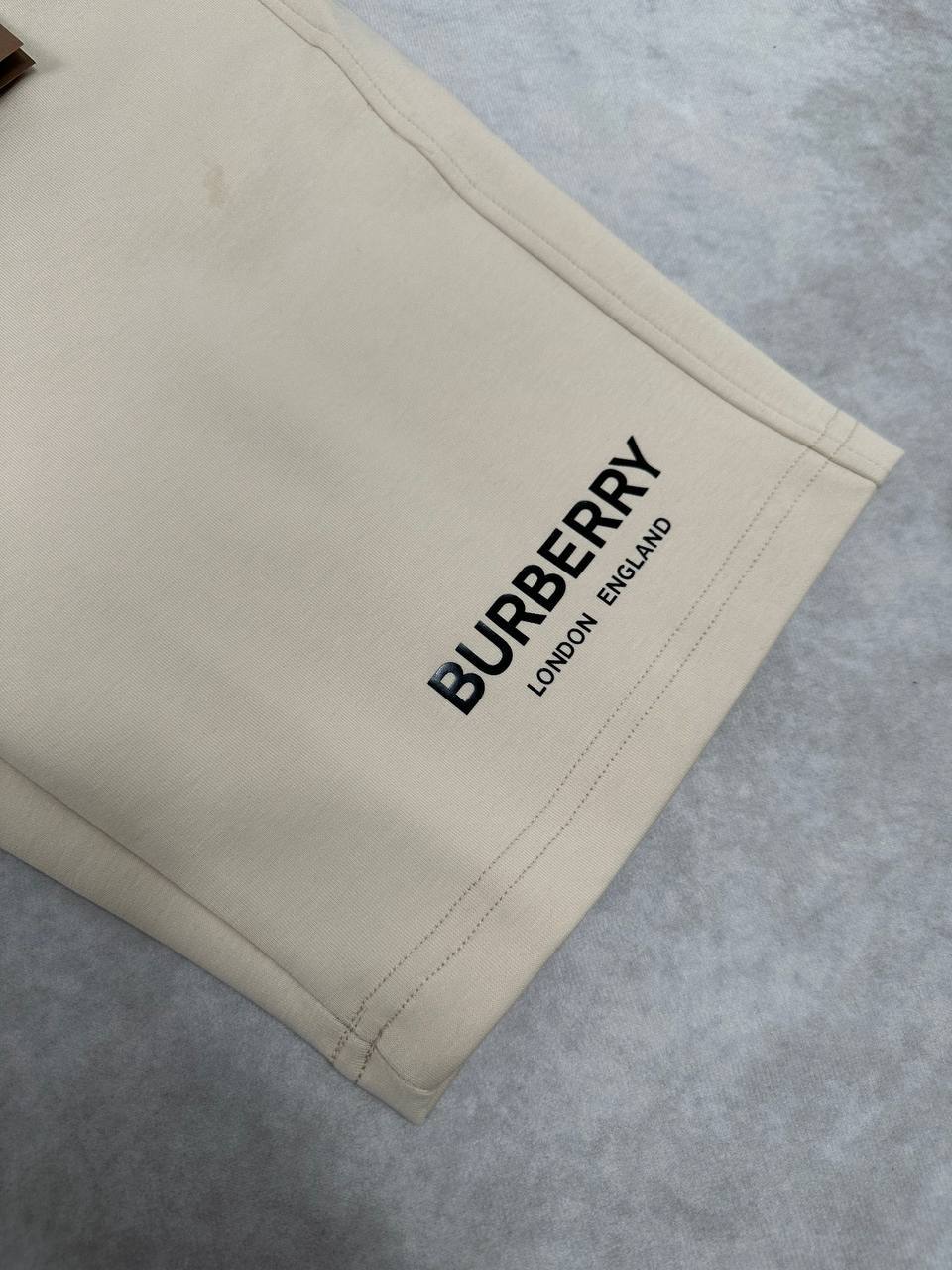 Burberry Logo Print Shorts Men's Straight-Leg Mid-Length UK Reps Sale AAA Quality