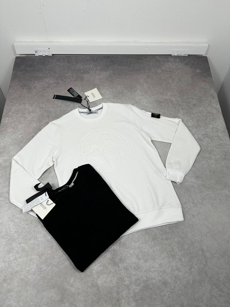 Stone Island Embossed Logo Jumpers Mens in 2 Colors Best Sale UK Reps AAA Quality
