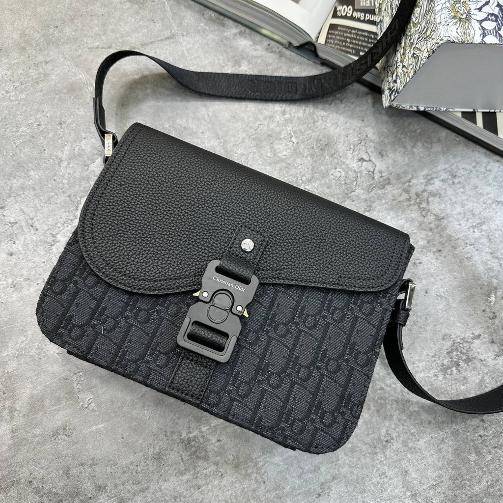 Christian Dior Durable Black Messenger Bags Mens UK Reps AAA Quality