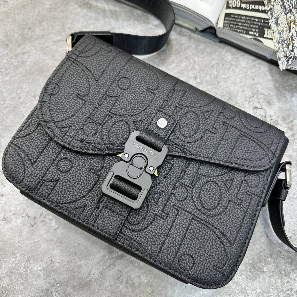 Christian Dior Black Gravity Messenger Bags Mens UK Reps AAA Quality