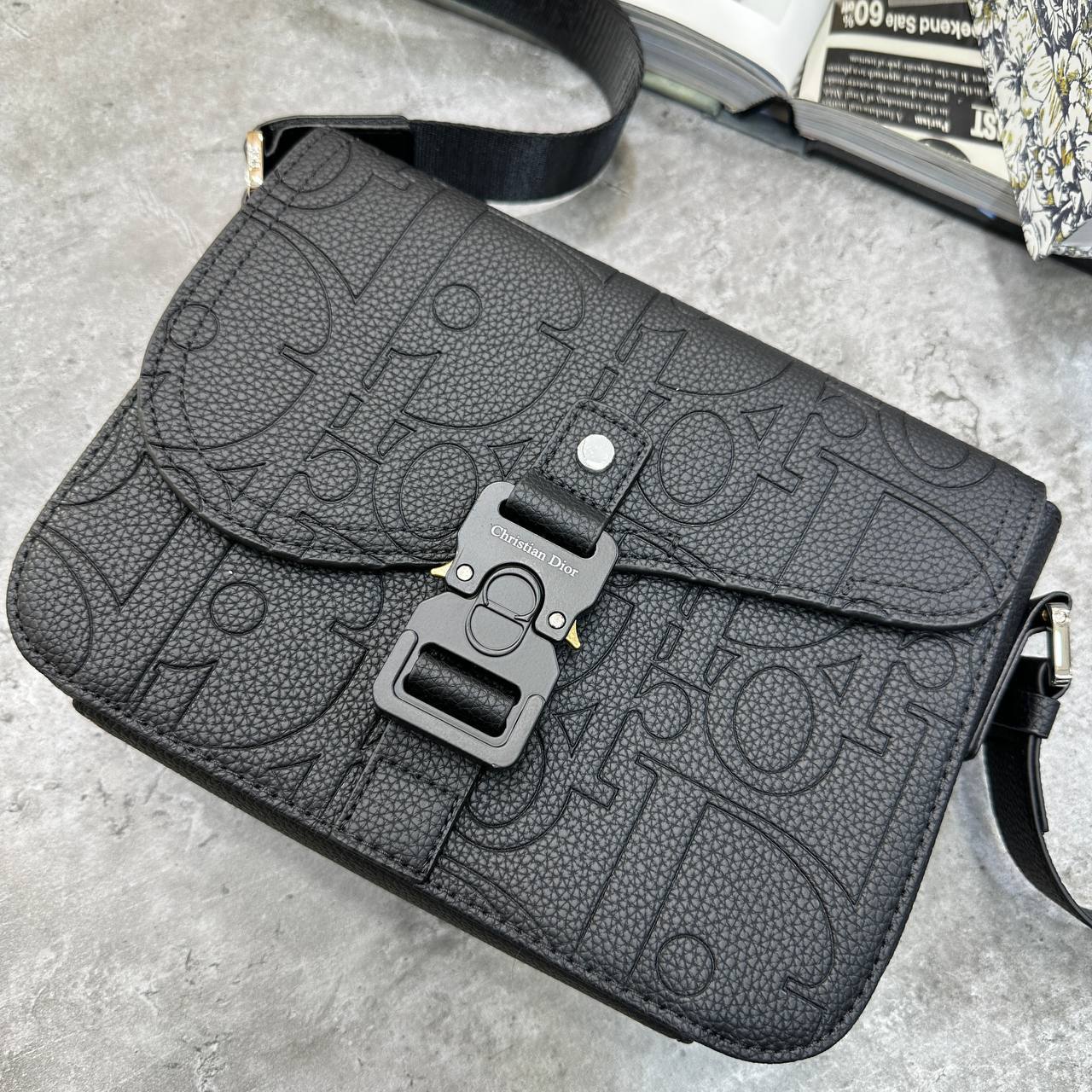Christian Dior Black Gravity Messenger Bags Mens UK Reps AAA Quality