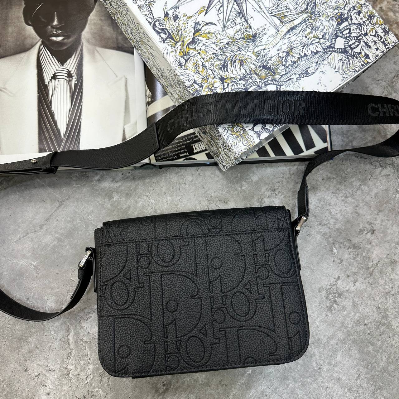 Christian Dior Black Gravity Messenger Bags Mens UK Reps AAA Quality